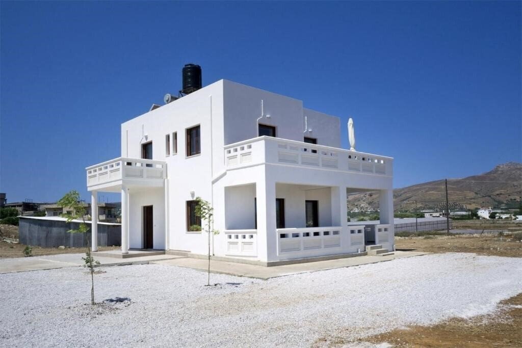 Отель Villa Balos 3*