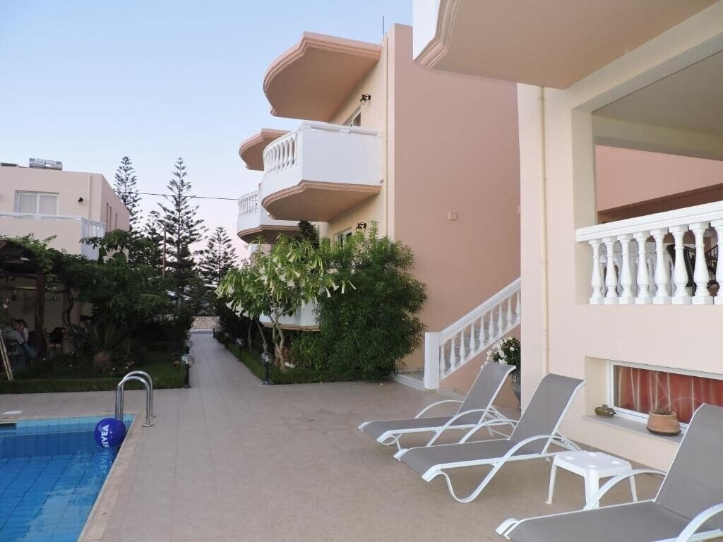 Картинка Golden Rose Suites 3*