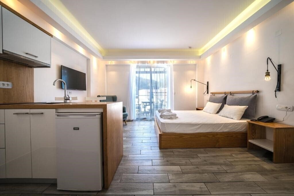Зображення Porto Kalamaki Hotel 2*