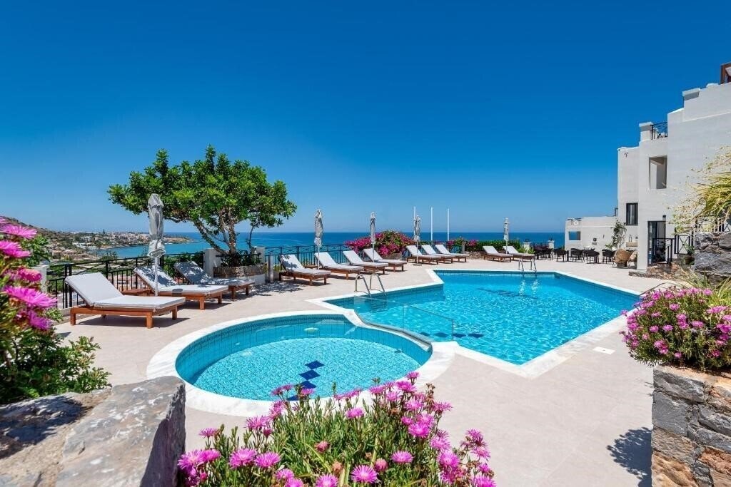 Готель Minois Boutique Hotel 3*