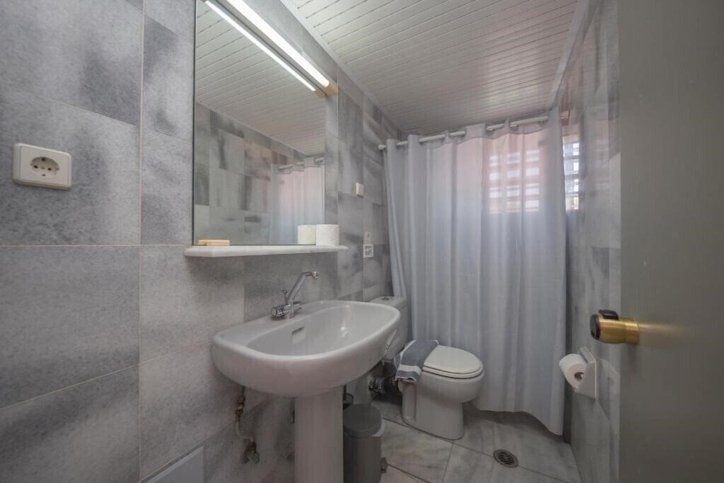 Фотография Manias Hotel Apartments 3*