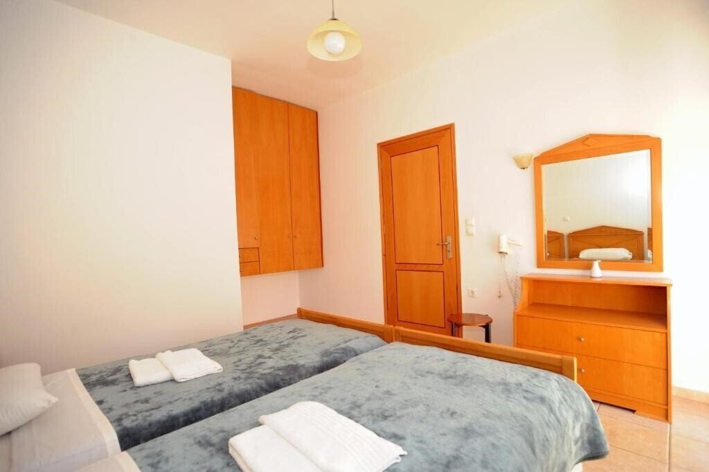 Фото Evilion Hotel 2*