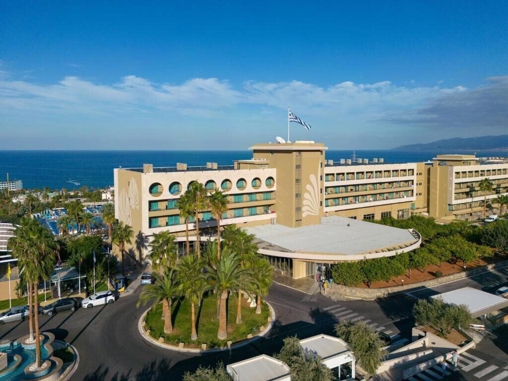 Готель Royal & Imperial Belvedere Hotel 4*