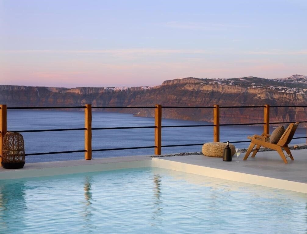 Готель Melidonia Suites 3*
