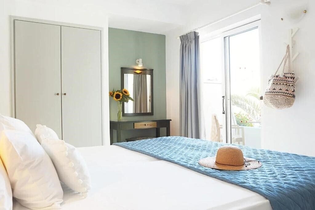 Фото Mediterranea Apartments 3*