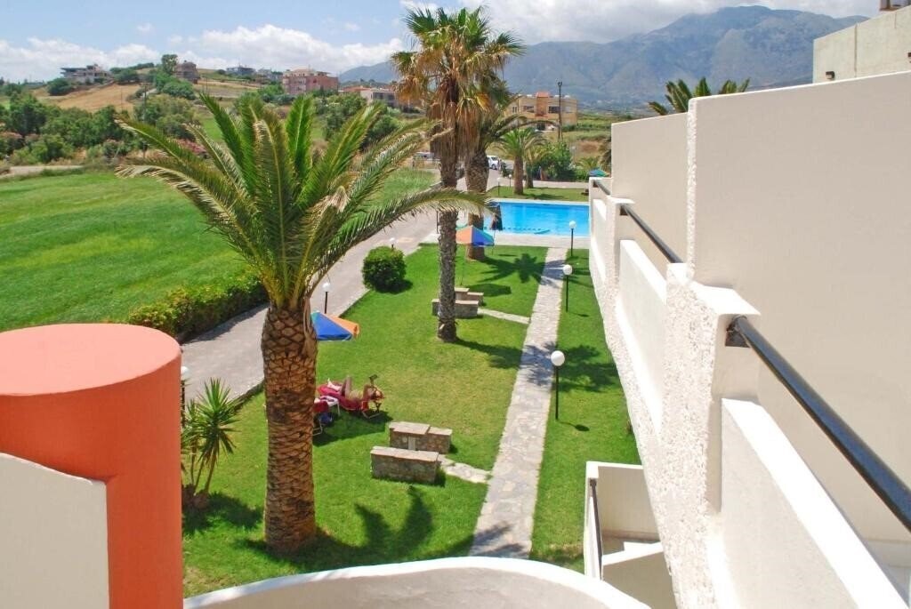 Готель Ermioni Beach 3*