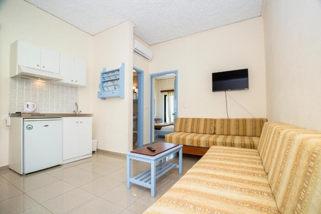 Фото Mandy Studios & Apartments 3*