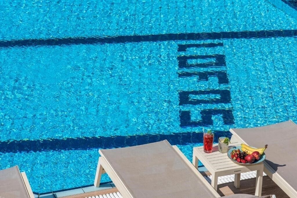 Отель Lofos Apartments 2*