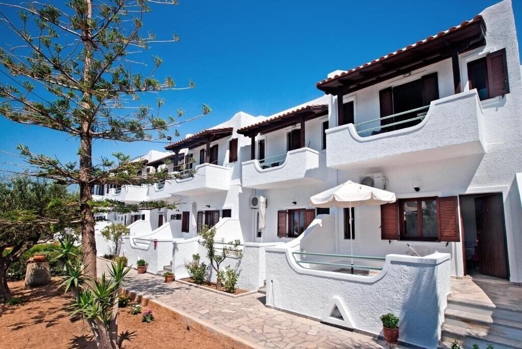 Отель New Aurora Apts Studios 3*