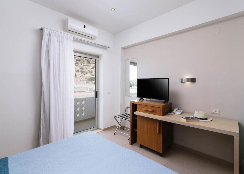 Картинка Matala Bay Hotel & Apartments 3*