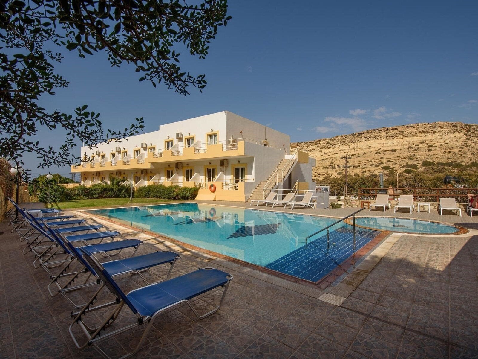 Готель Zafiria 2*