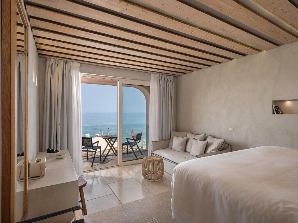 Изображение The Theodore Boutique Hotel 3*