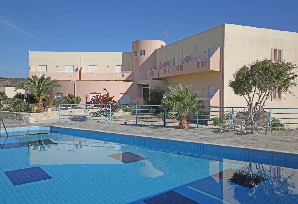Готель Sea Breeze 3*