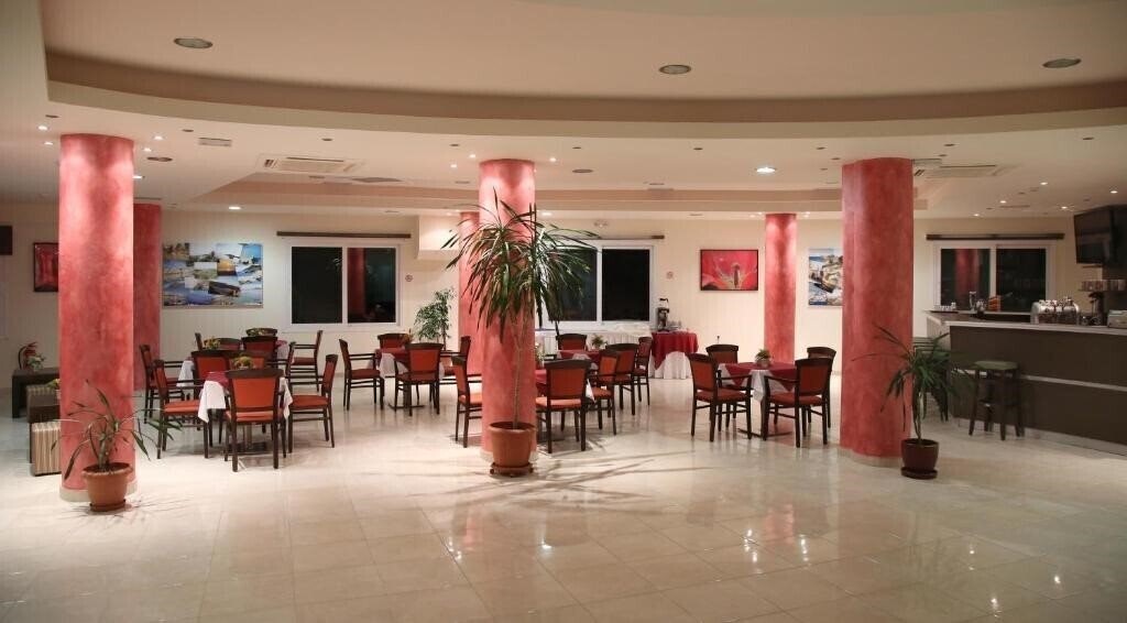 Картинка Sea Breeze 3*