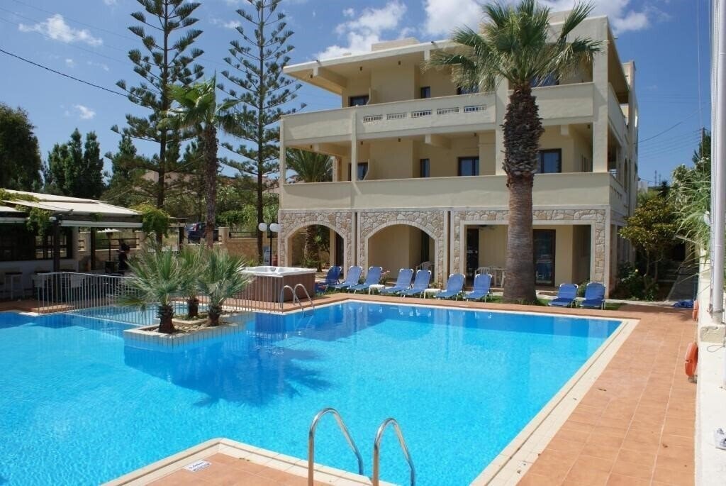 Фото Sunny Suites 3*