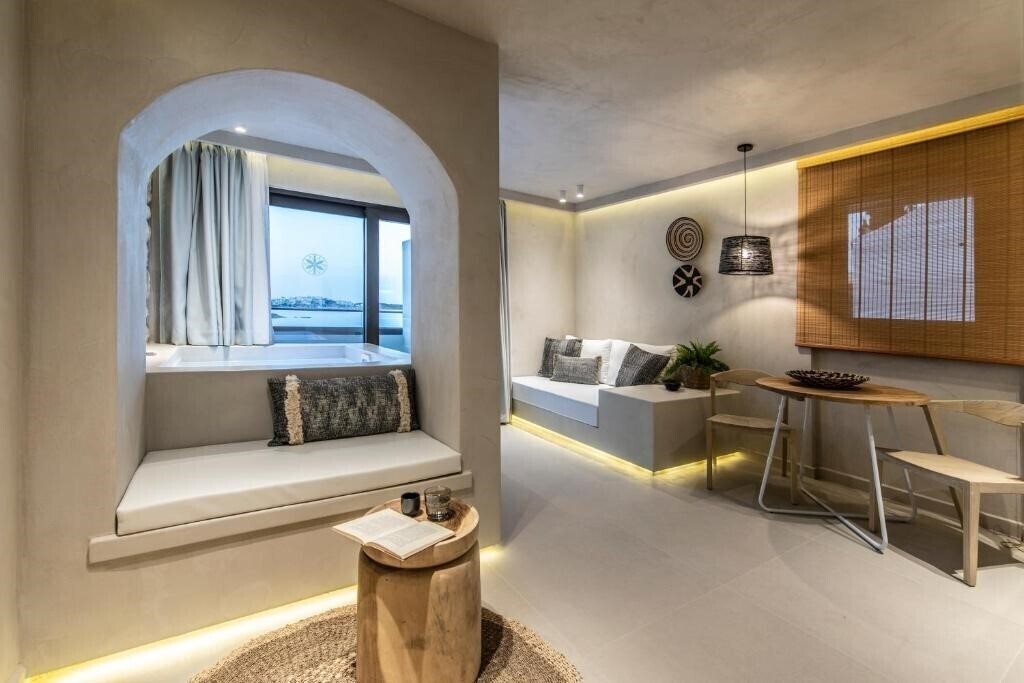 Отель The Sand Suites 5*