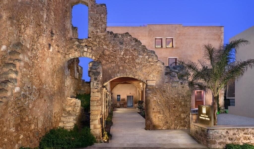 Отель Madonna Del Mare 4*