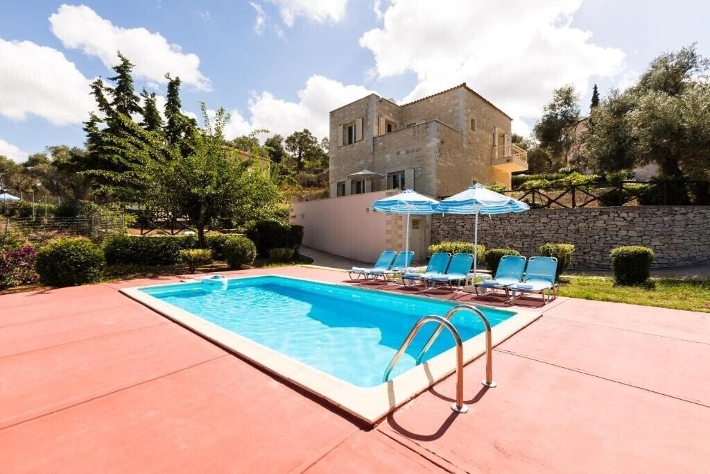 Отель Maroulas Villa Estate 4*