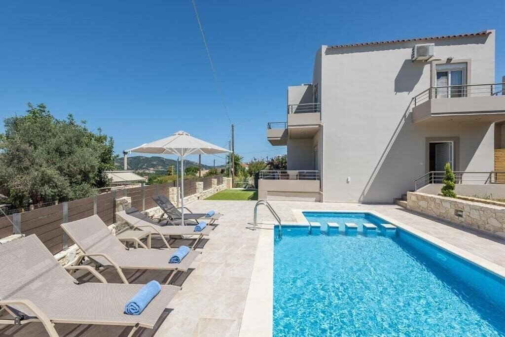 Отель Neaira Villas Chania 4*