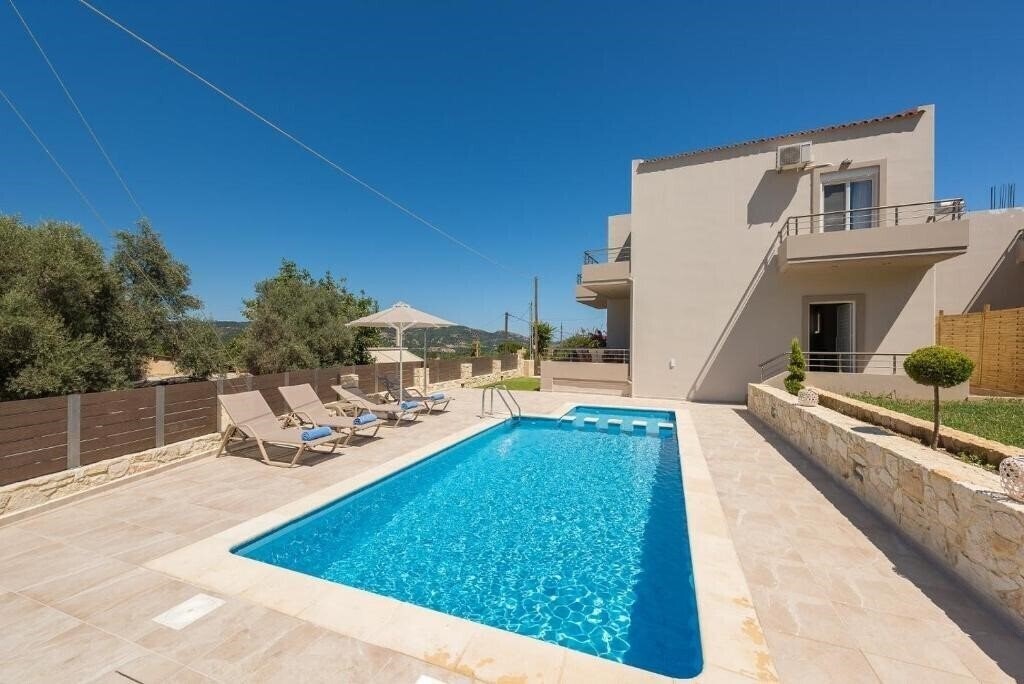 Фото Neaira Villas Chania 4*