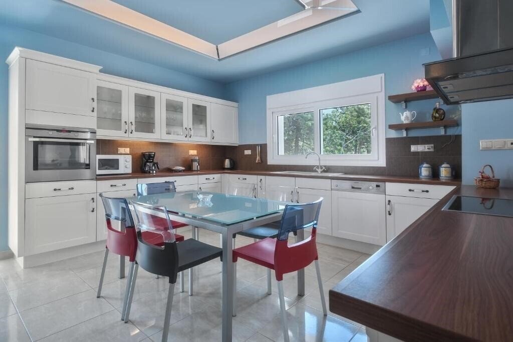 Картинка Romantic Evas Cottage 4*