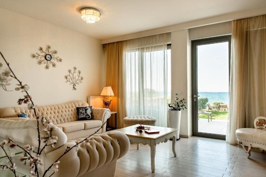 Картинка Sea View Beachfront Villa Maria 4*