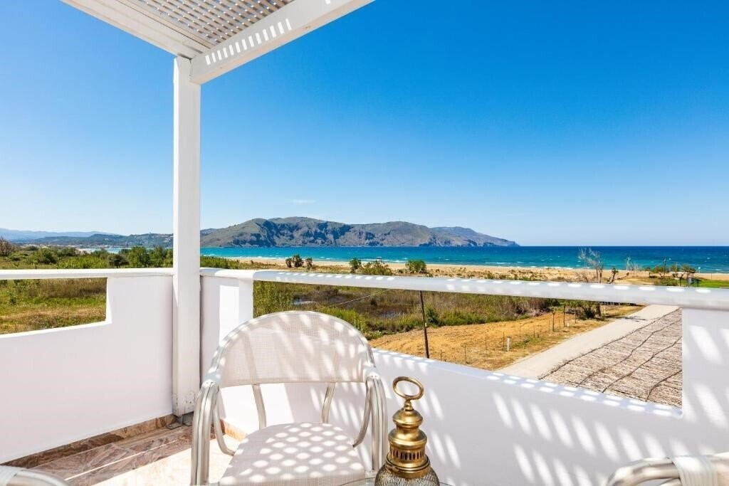 Зображення Pinelopi Beach Suites Rethymno 4*