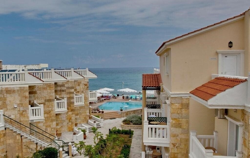 Готель Jo-An Beach 4*