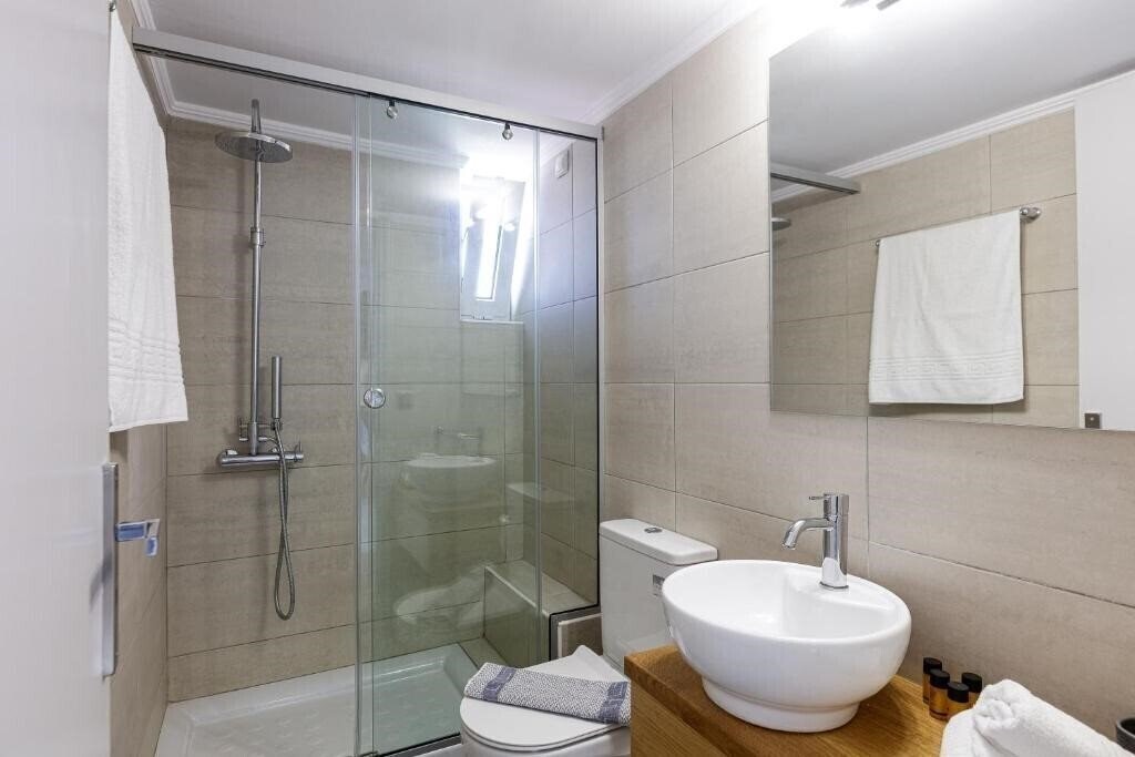 Картинка Adele Riva 4*