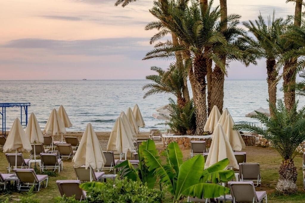Изображение Zeus Hotels Palm Beach 3*