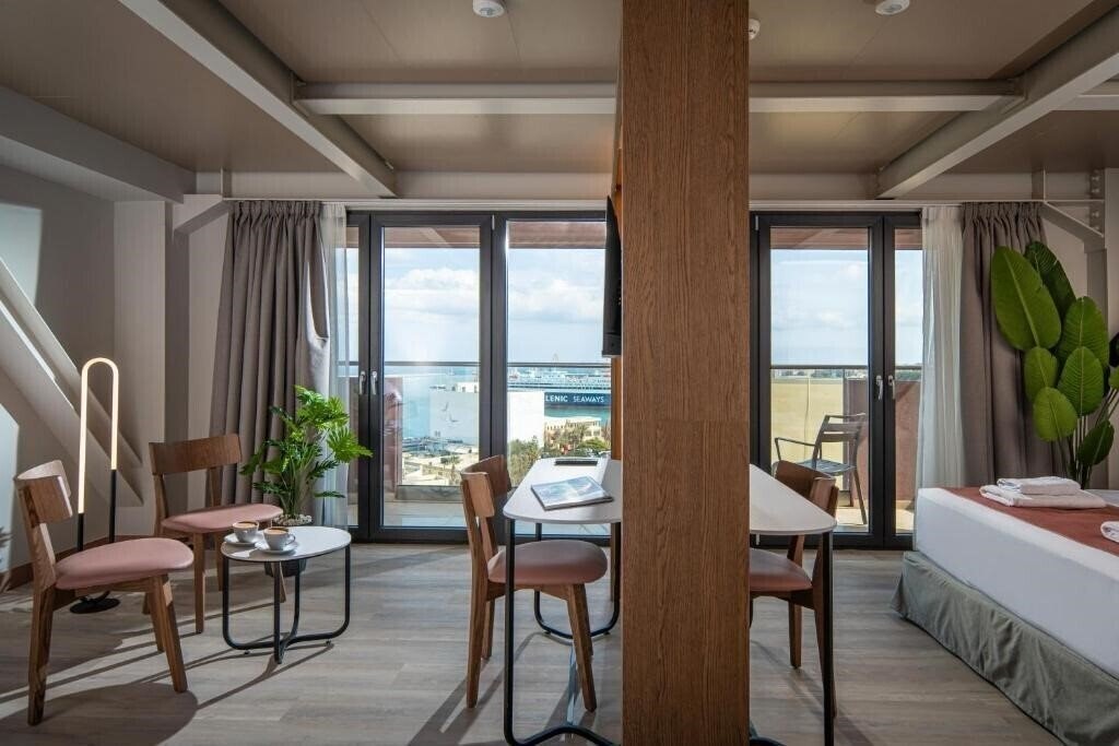 Фотографія Infinity City Boutique Hotel 3*
