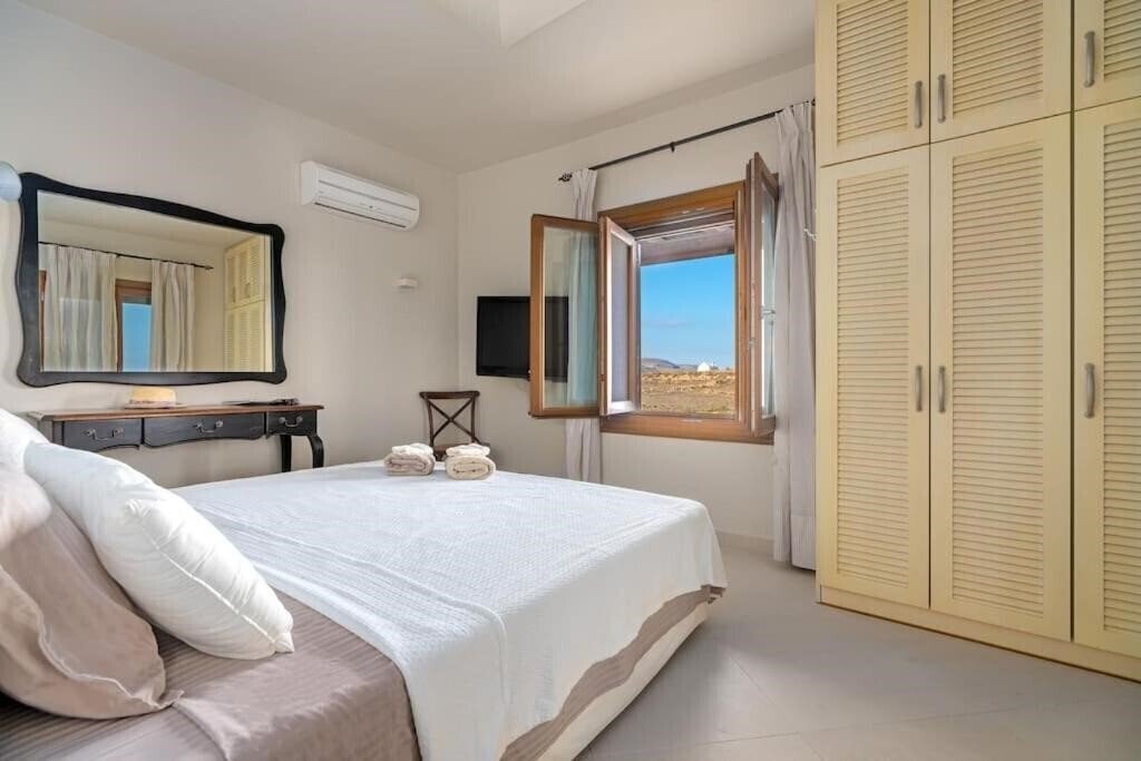 Фото Secret Escape Villa With Heated Pool 4*