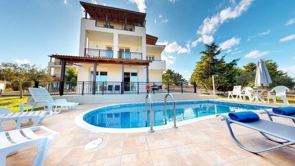 Отель Villa Angelika & Margarita 4*
