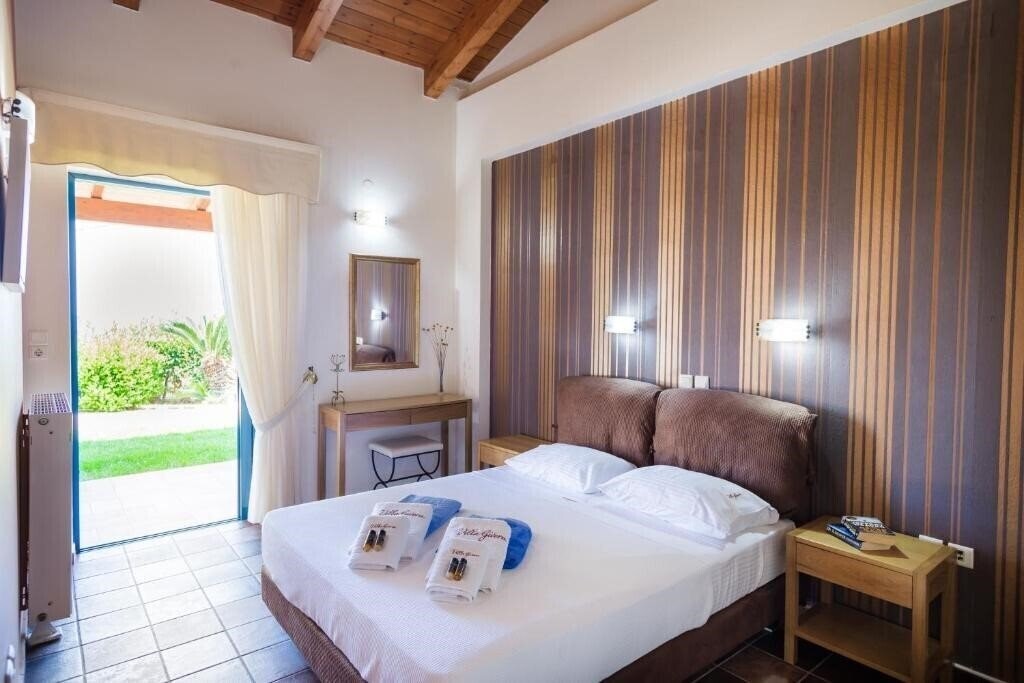 Фото Villa Givera 4*