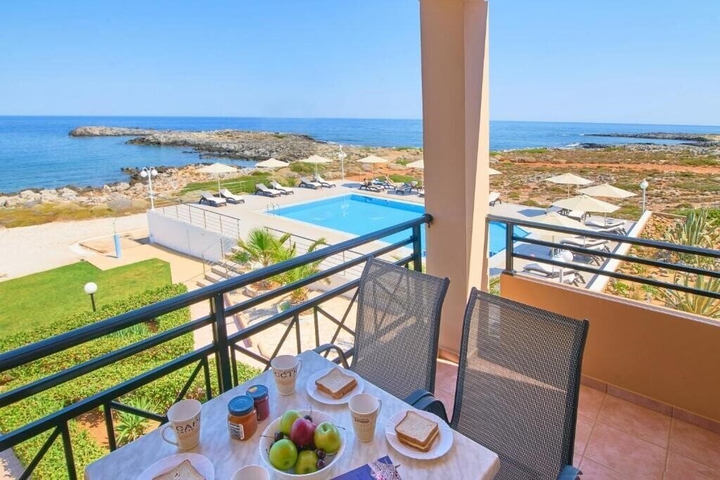 Картинка Nanakis Beach Apartments 3*