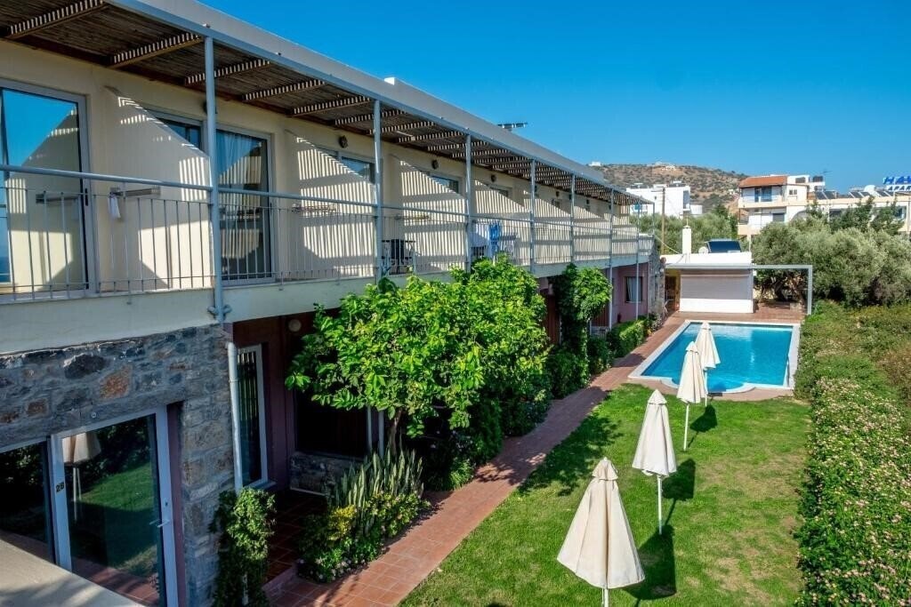 Фотографія Mirabella Apartments 3*