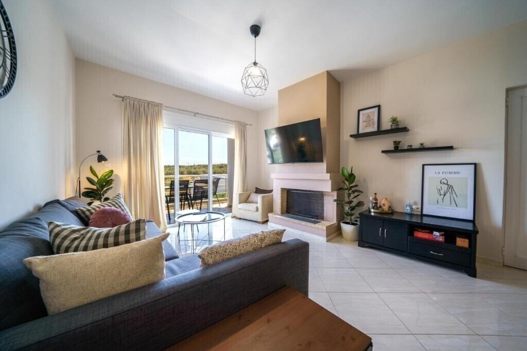 Фотографія Anemos Apartments 3*