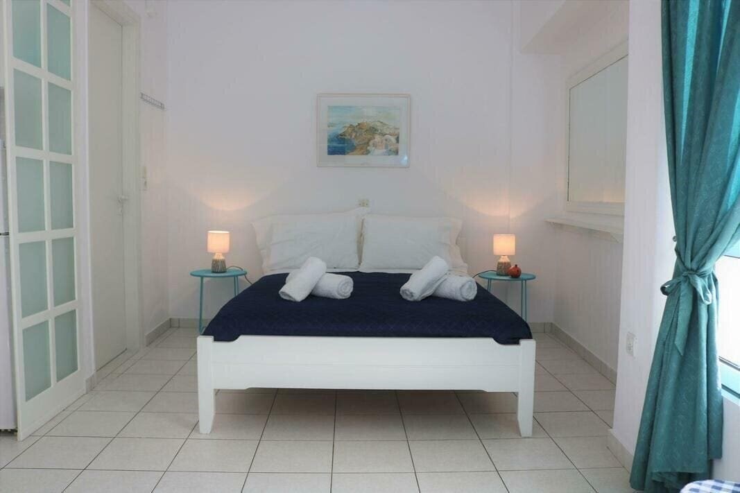 Фото Downtown Studio Five 3*