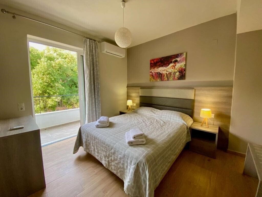 Фотография Eirini & Manolis Apartments 3*