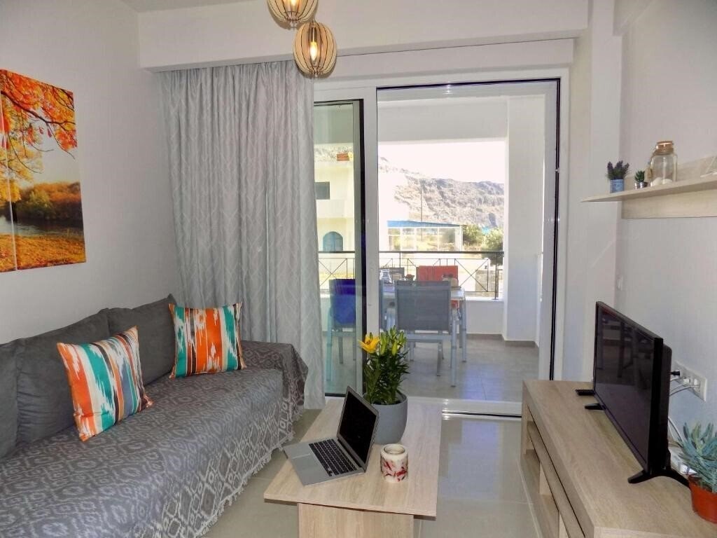 Изображение Eirini & Manolis Apartments 3*