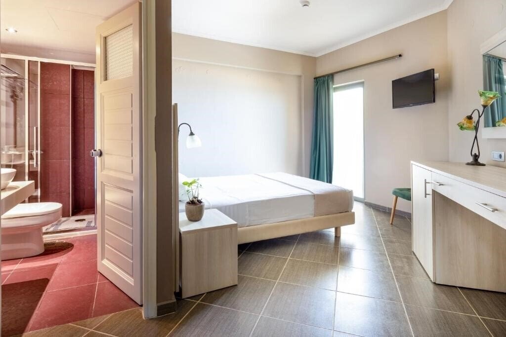 Фотографія Elena Beach Hotel 3*