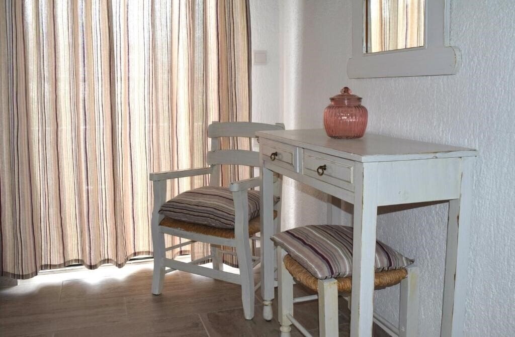 Картинка Elounda George Studios 3*