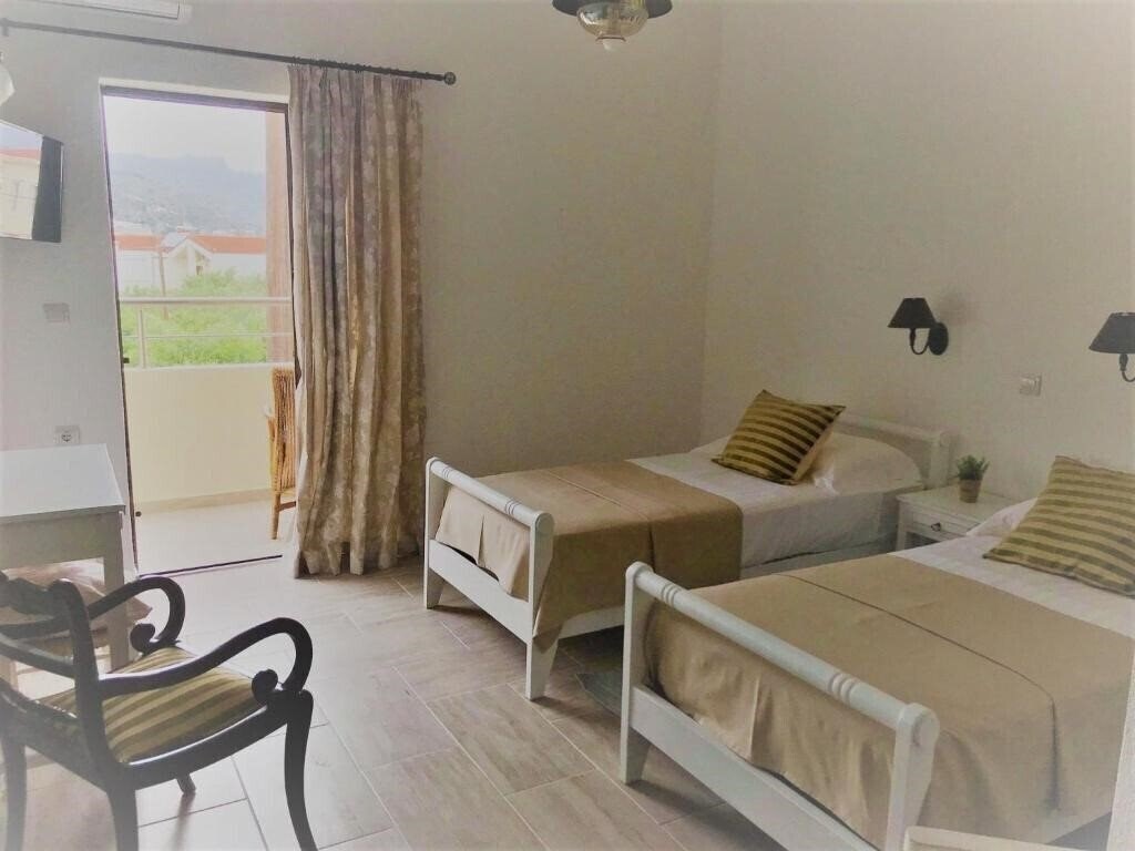 Готель Elounda George Studios 3*