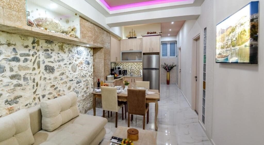 Отель Epaminontas Captain 3*