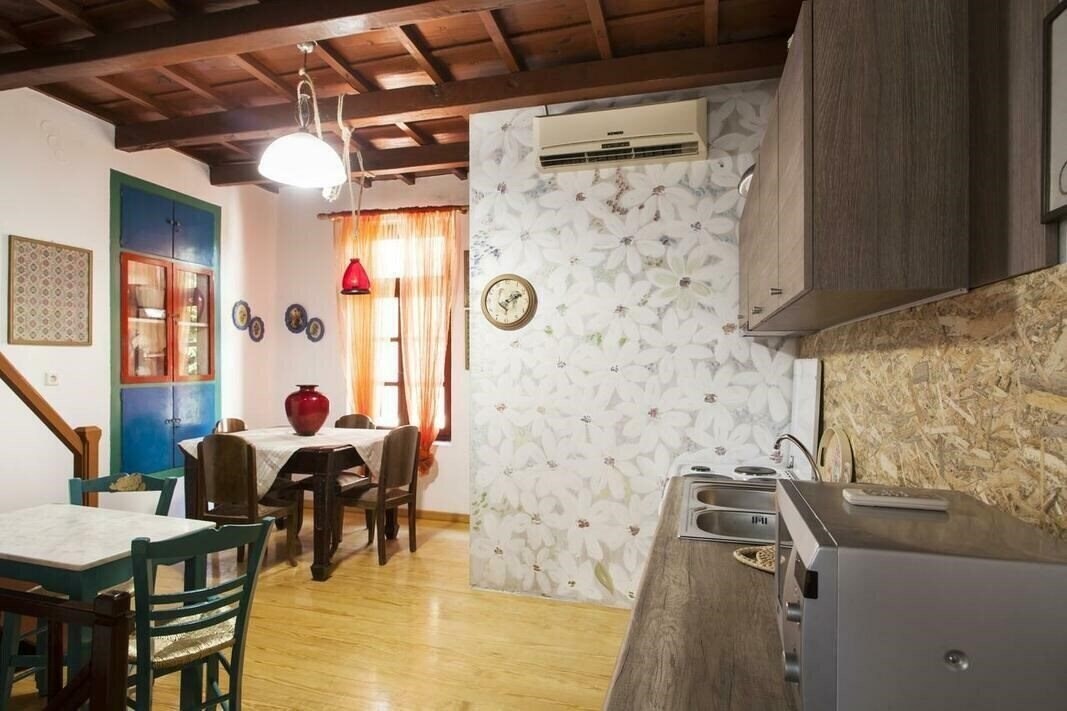 Отель Evanthias Home 3*