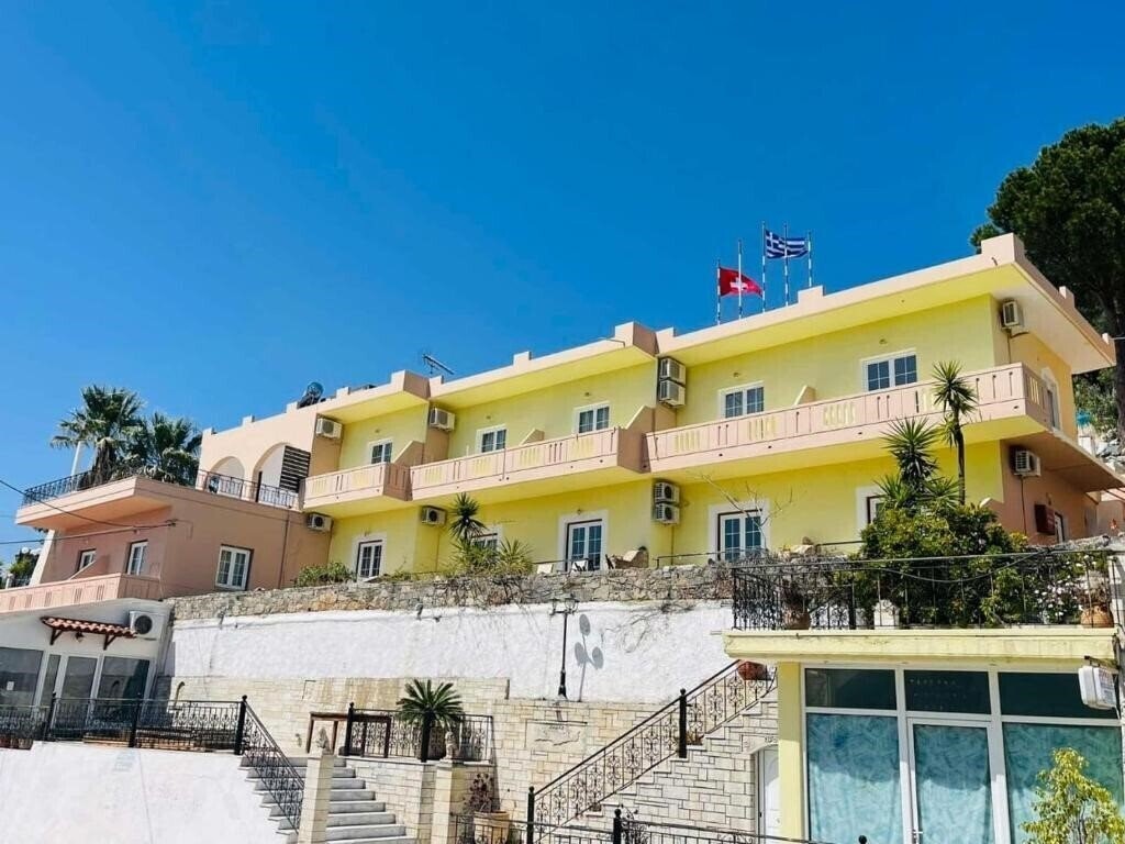 Отель Profilio Apartments 3*