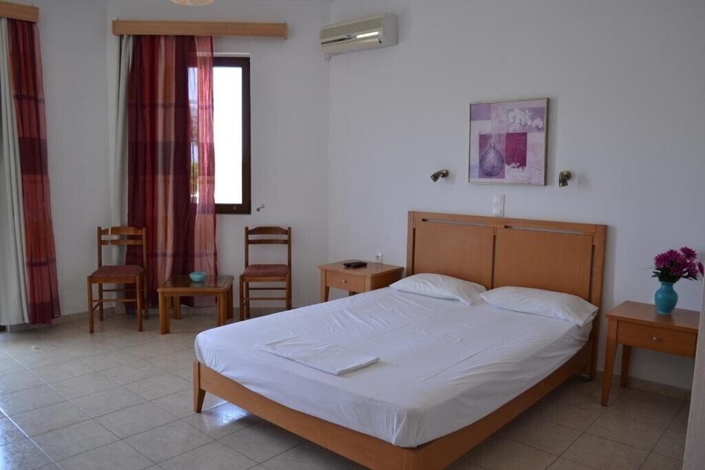 Картинка Giorgos & Maria 5*