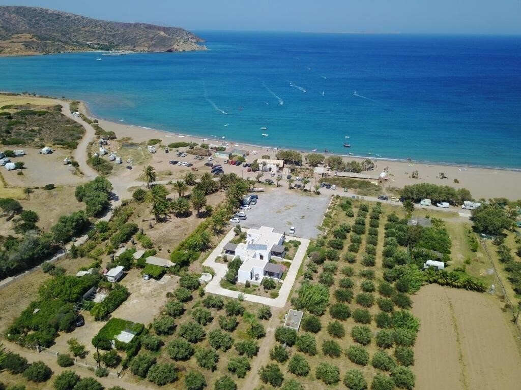 Готель Surf Beach Apartments 5*