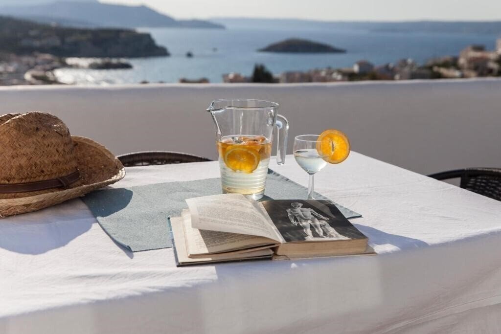 Готель 7 Olives Apartments 4*
