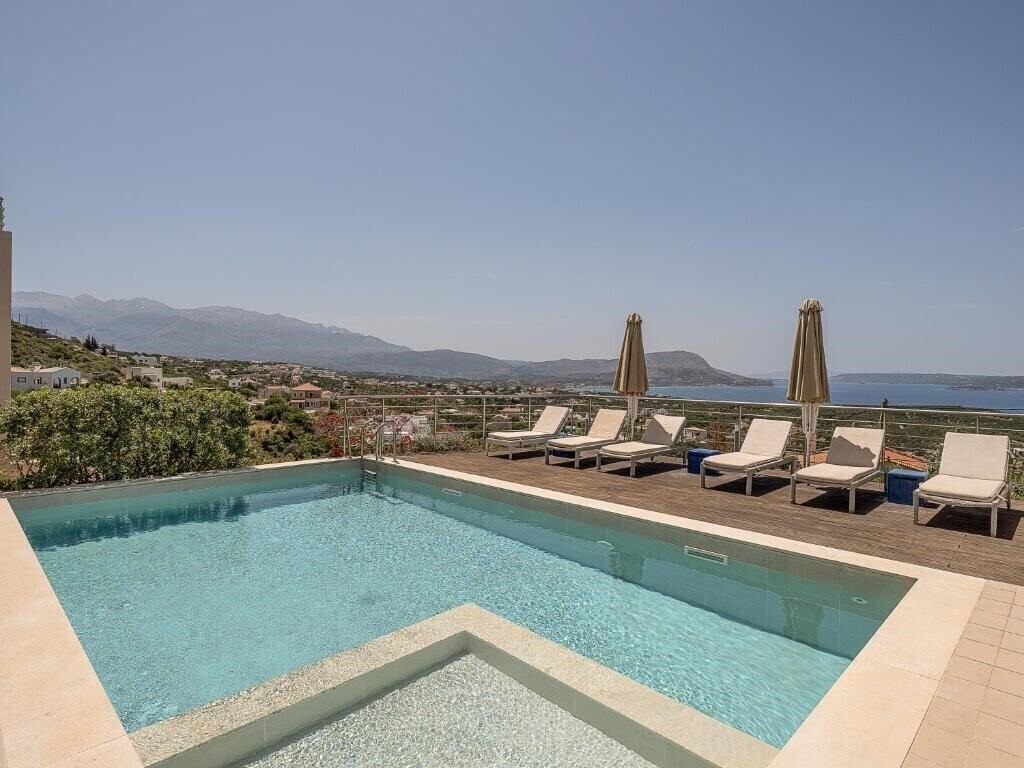 Картинка Adeste Villas 4*